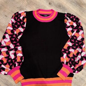 💗💗FATE sweater size M BNWT and the cutest sleeves ever!! 💗💗